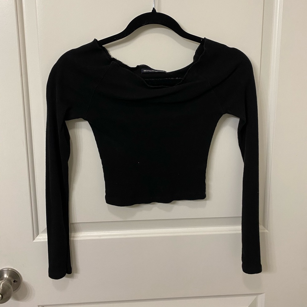 Brandy Melville off the shoulder top